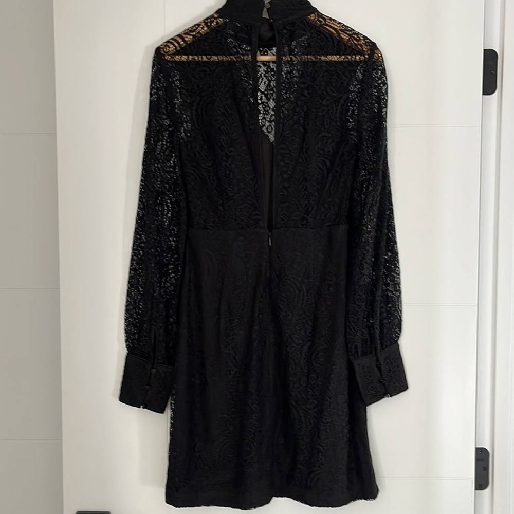 A beautiful black dress 👗